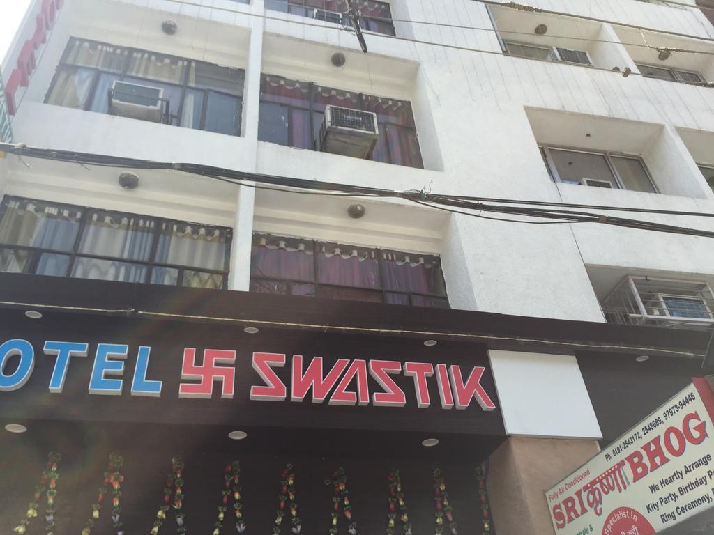Hotel Swastik Jammu Ngoại thất bức ảnh